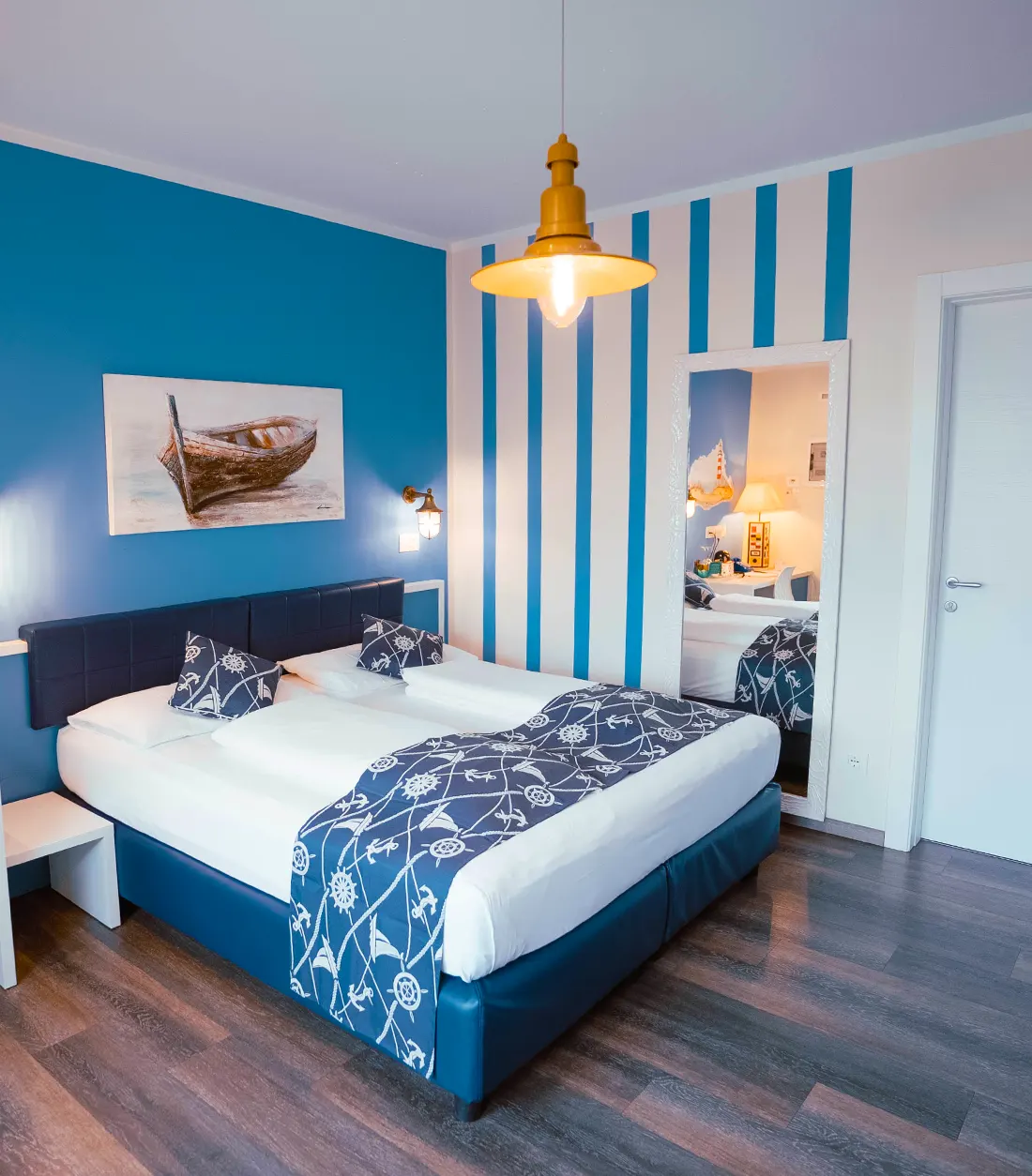 Camera moderna alla Locanda Ristorante Alla Fassa a Brenzone sul Garda